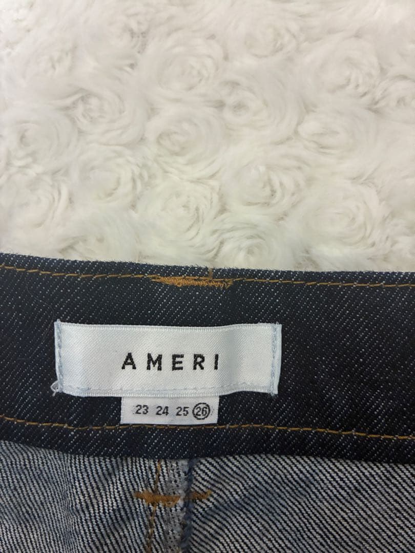 新品　AMERI アメリ　センタープレス ハイウェストストレートデニム　26 Ｌ