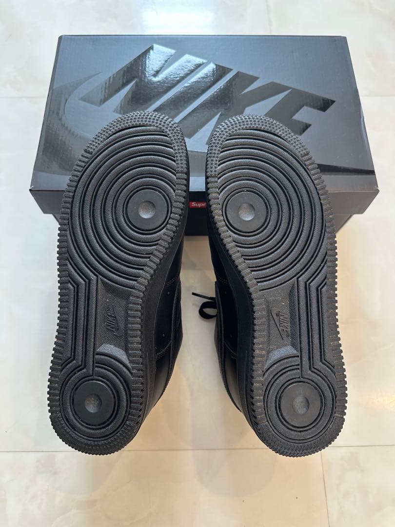 靴 Supreme nike AIR FORCE 1 25.5cm
