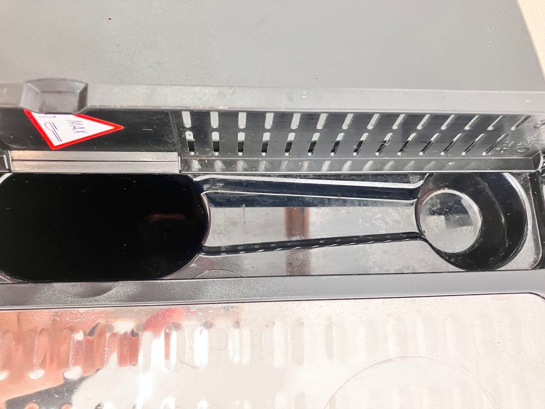 DeLonghi Magnifica 全自動コーヒーマシン