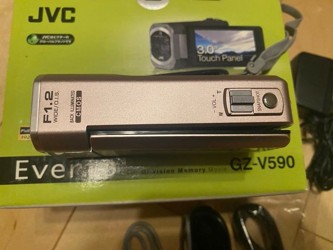 JVC Everio GZ-V590 ビデオカメラ本体