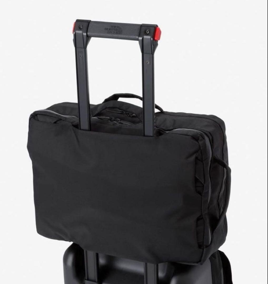 特価【新品】庫内保管品 THE NORTH FACE シャトル スリーウェイ