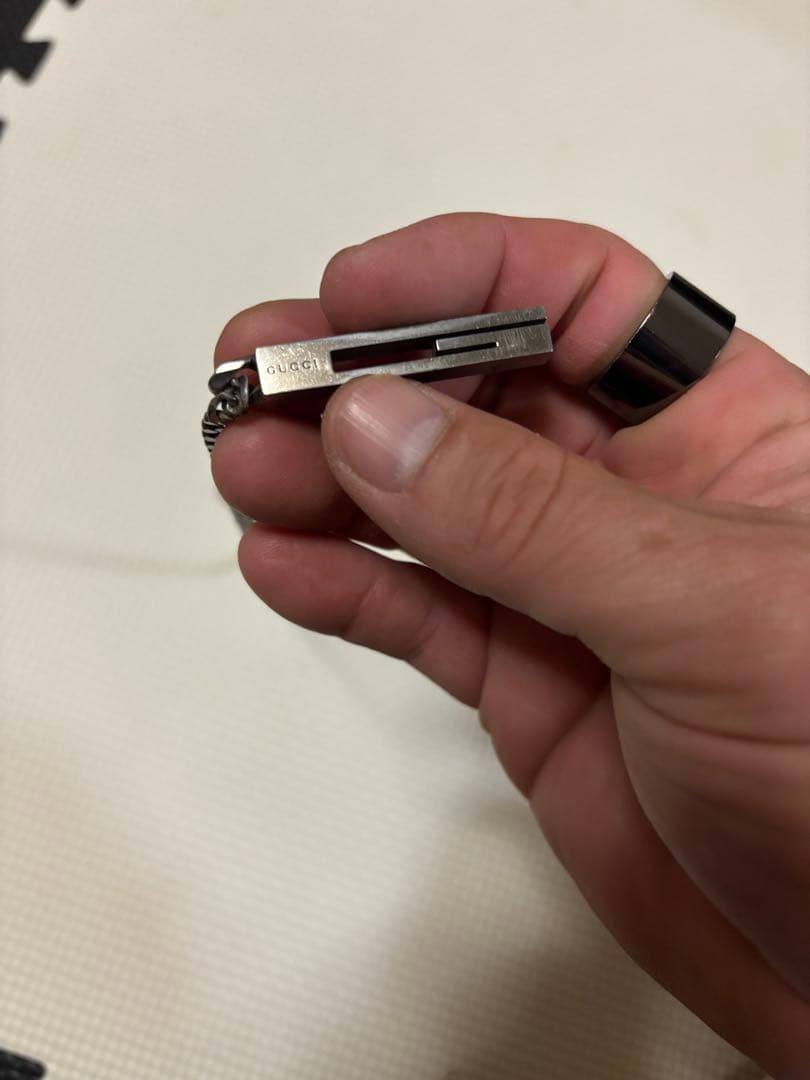 GUCCI ブラック金属製ネックレス・ブレスレット・リングセット