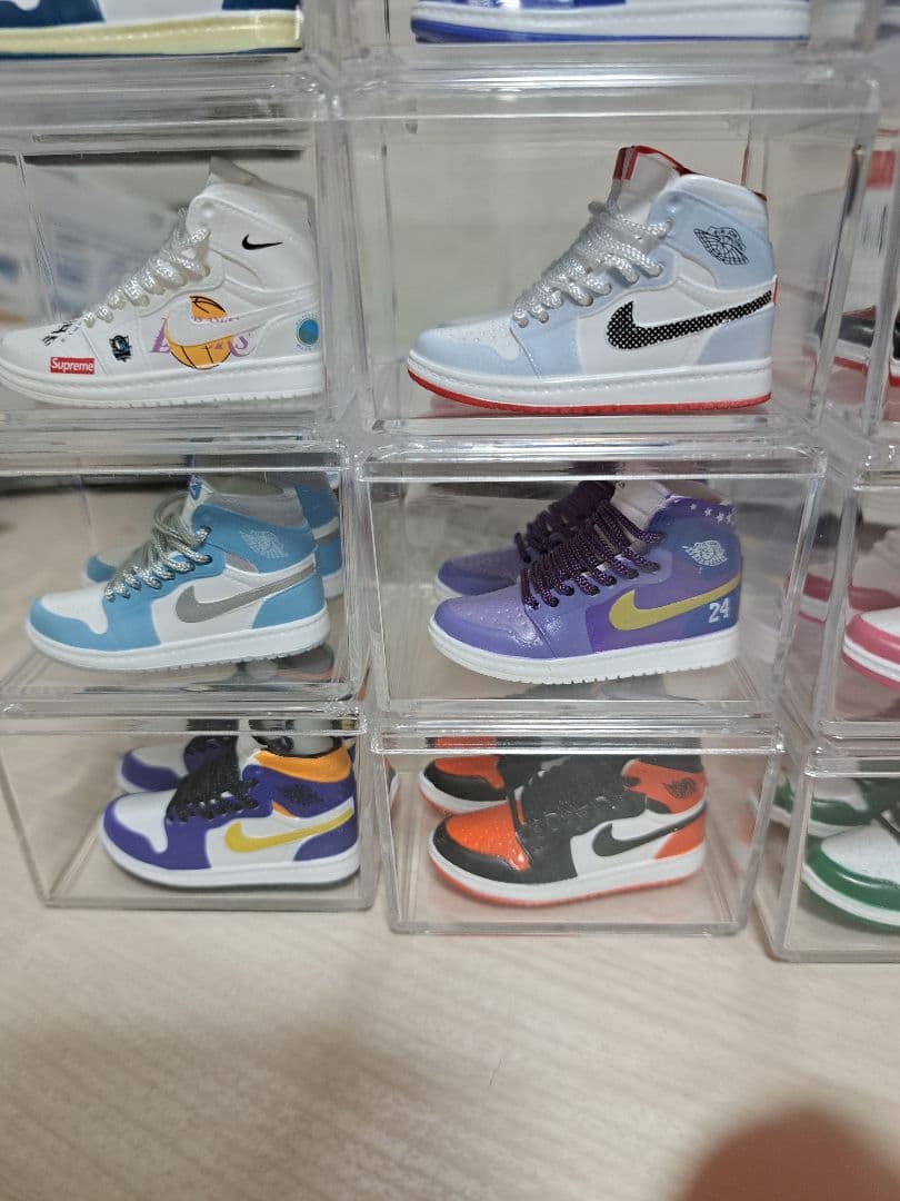 Nike Air Jordan 1 ミニフィギュア 24個セット