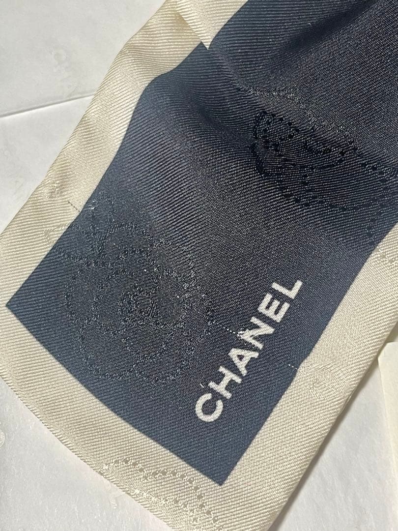 シャネル シュシュ ヘアリボン シルク100% 即完売品 CHANEL