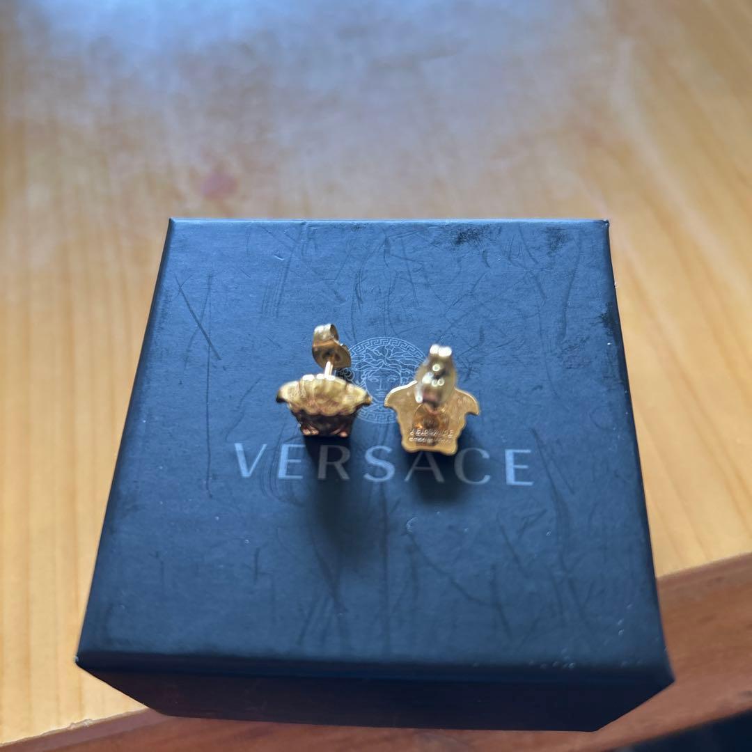 VERSACE ゴールド メデューサ ピアス