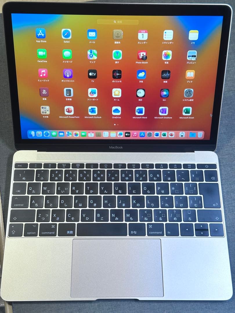 最上位　MacBook 12インチ i7 16/ 512