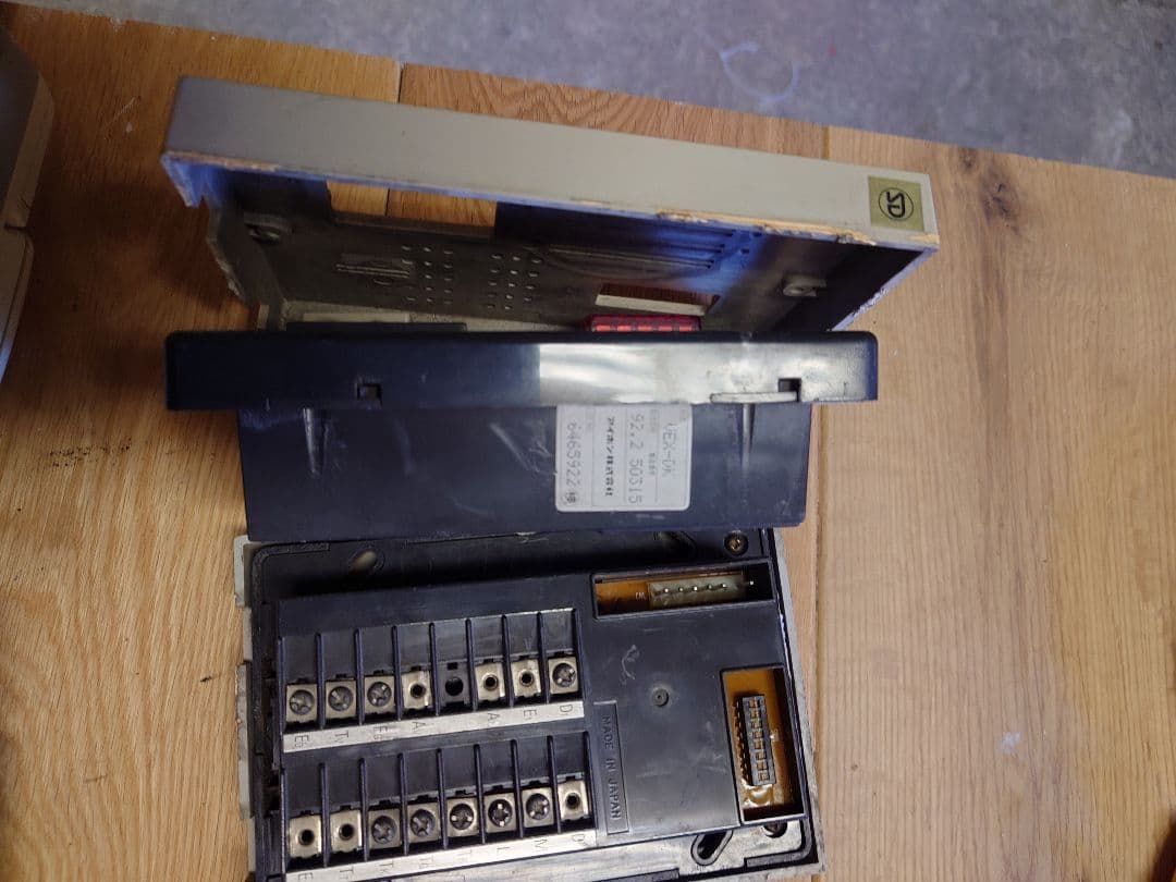 アイホン.VEG-3台　ＶＨ-2台