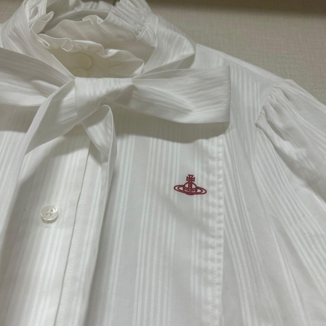 美品2025AW ヴィヴィアンウエストウッド ORBジャガードフリルボウシャツ