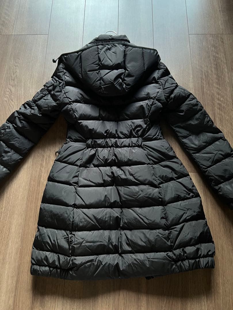 MONCLER ブラック ダウンジャケット フード付き シャーパル 00