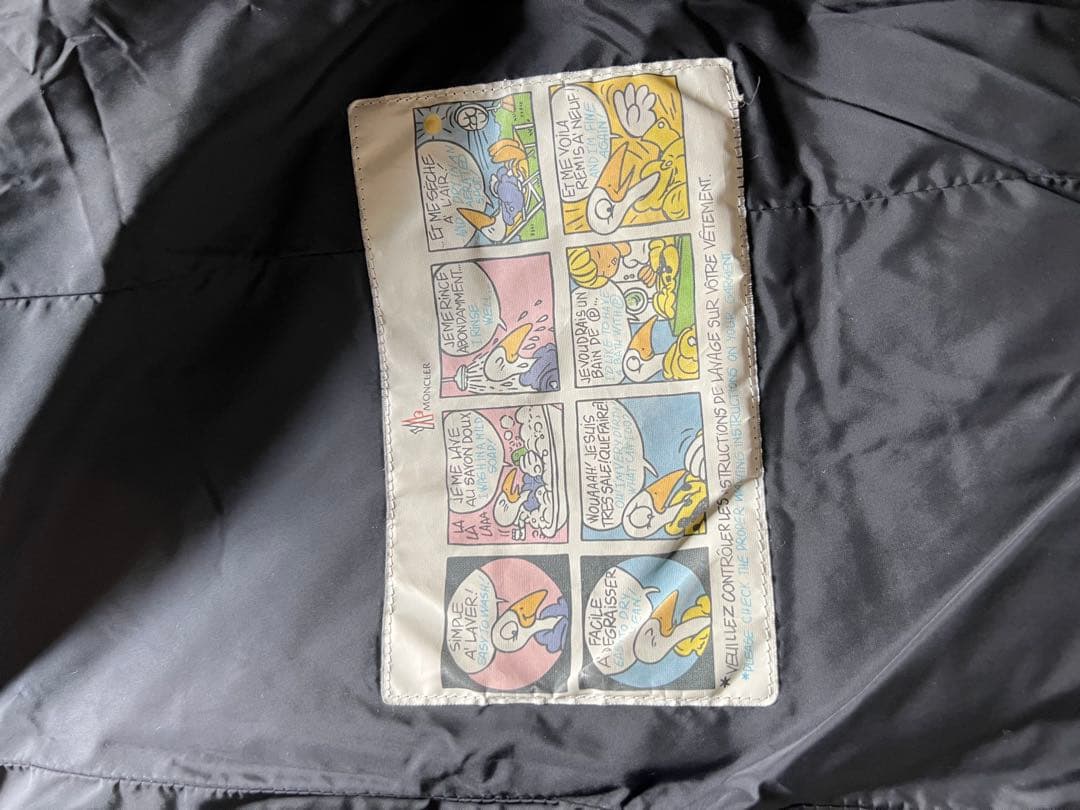 MONCLER ブラック ダウンジャケット フード付き シャーパル 00