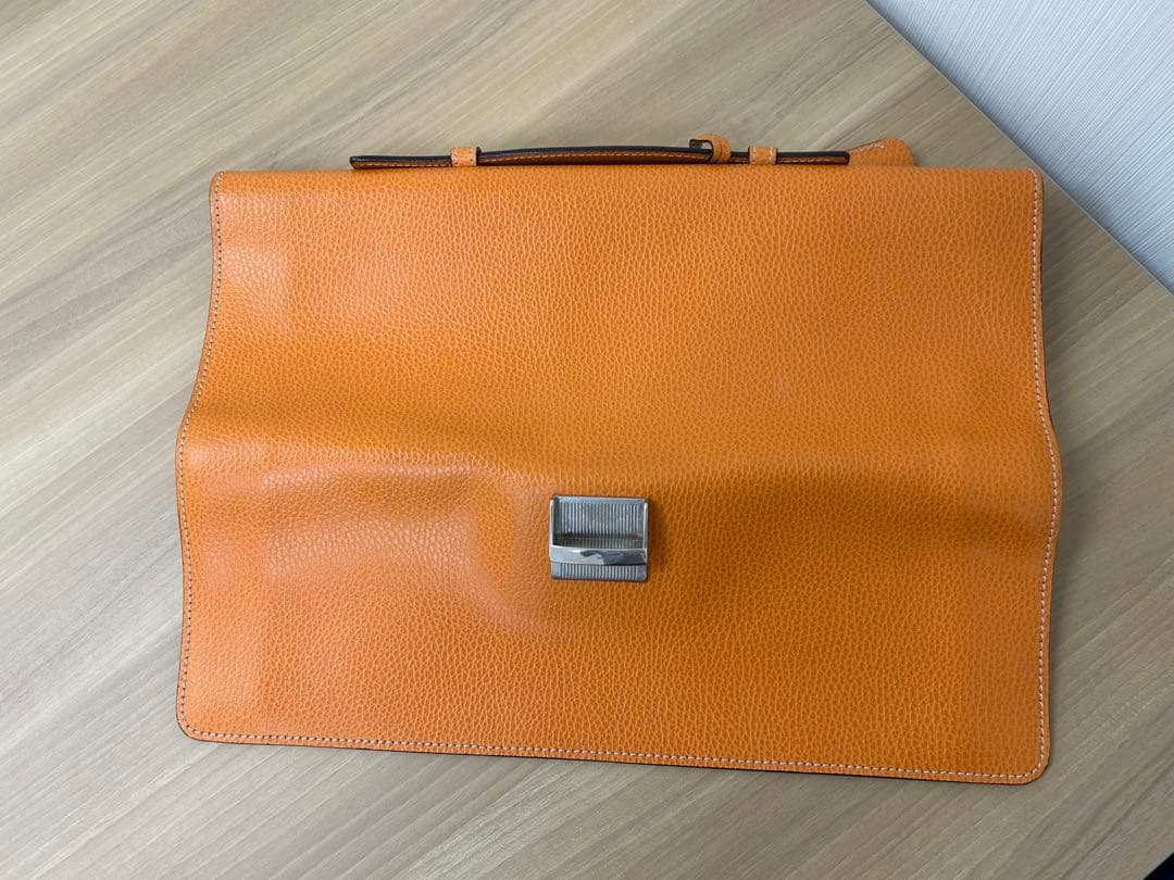 マリネッラ ソットブラッチョ 定価88,000円　オレンジ　袋付き