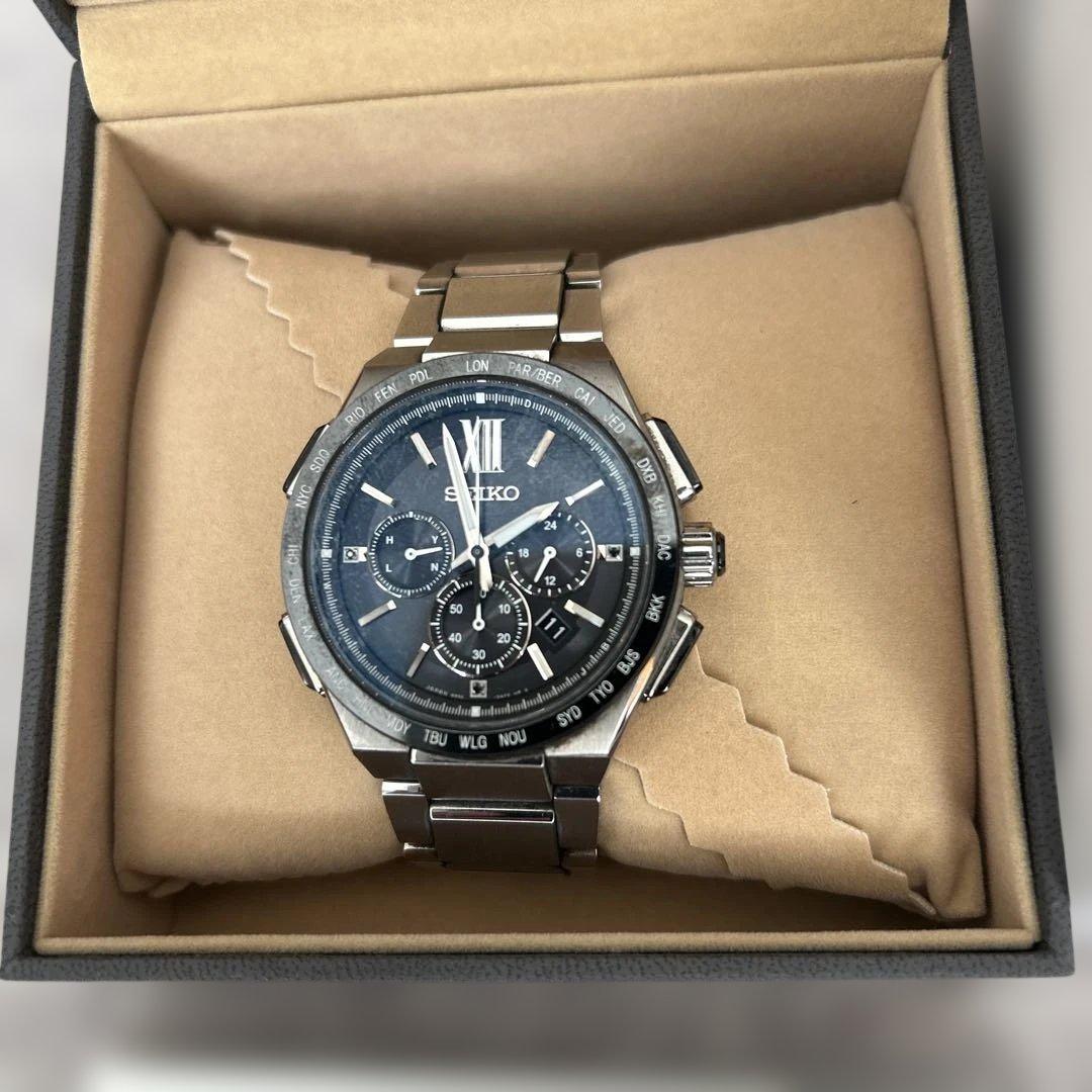 SEIKO 8B92 ソーラー電波　ワールドタイムクロノグラフ　C-20