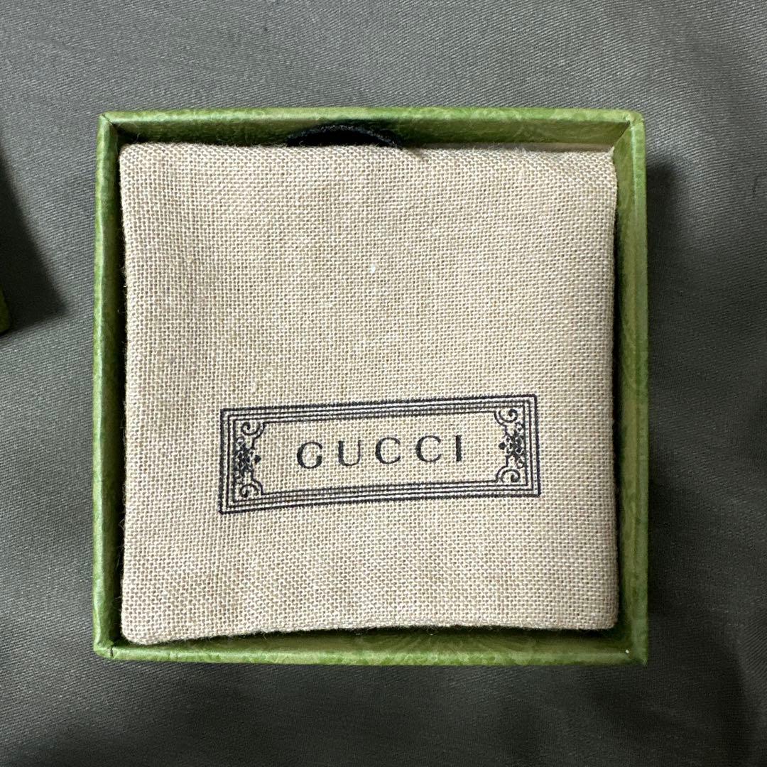 GUCCI シルバー ロゴチャーム ブレスレット