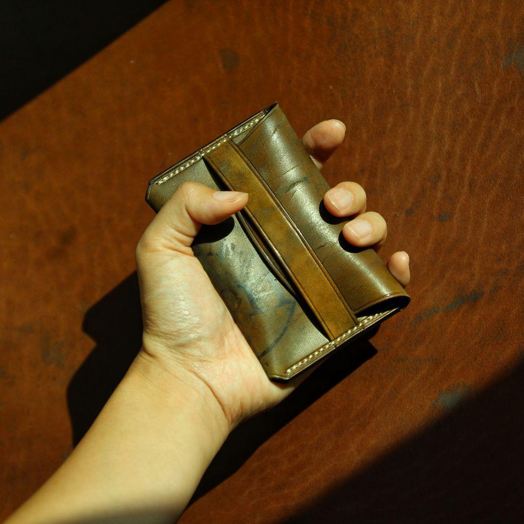 シェルコードバンバックスキン　ミニ財布