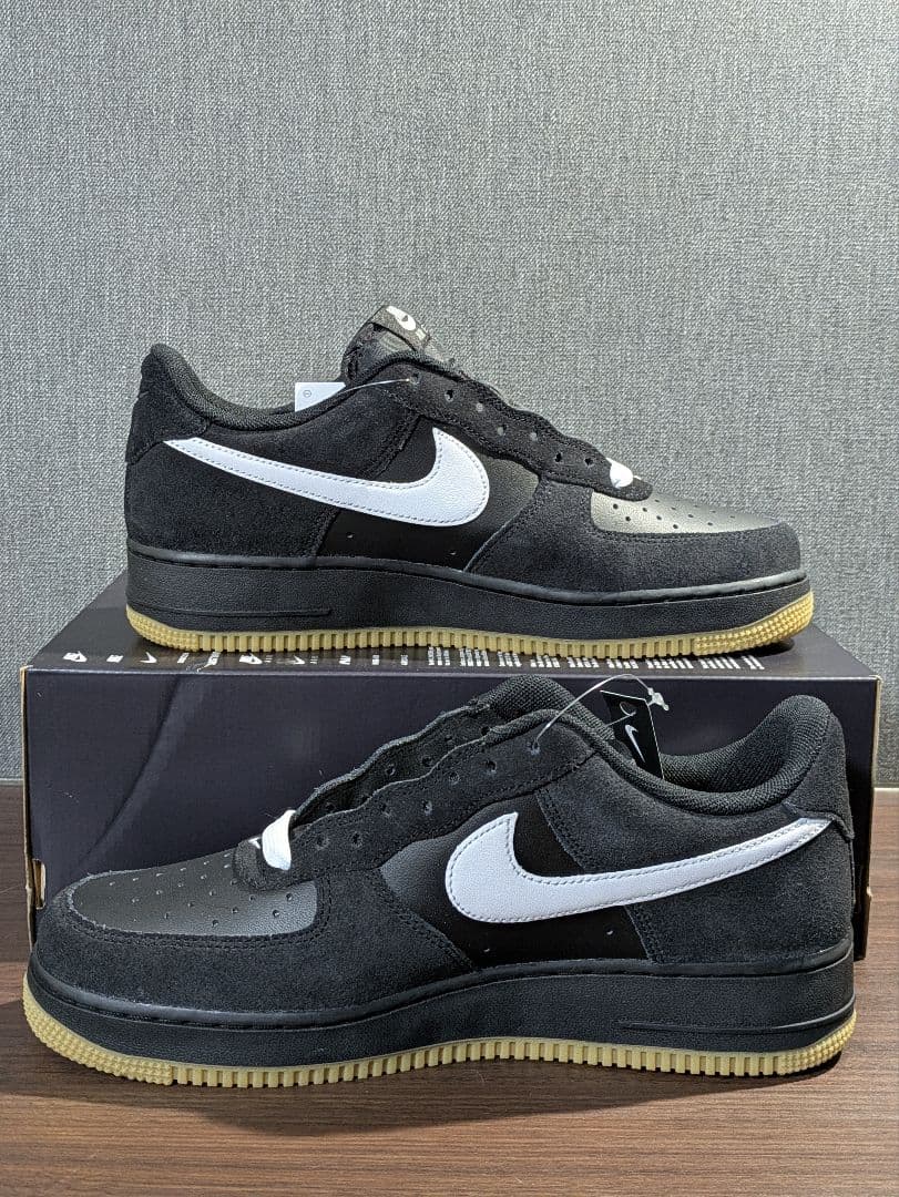 ナイキ エアフォース 1 07 LV8 ブラック ガム ホワイト　新品　未使用