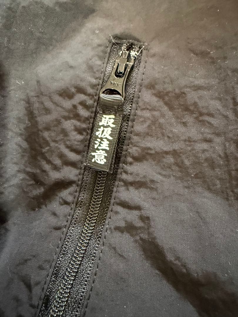 BlackEyePatch ブラックアイパッチ ナイロンジャケット 取扱注意