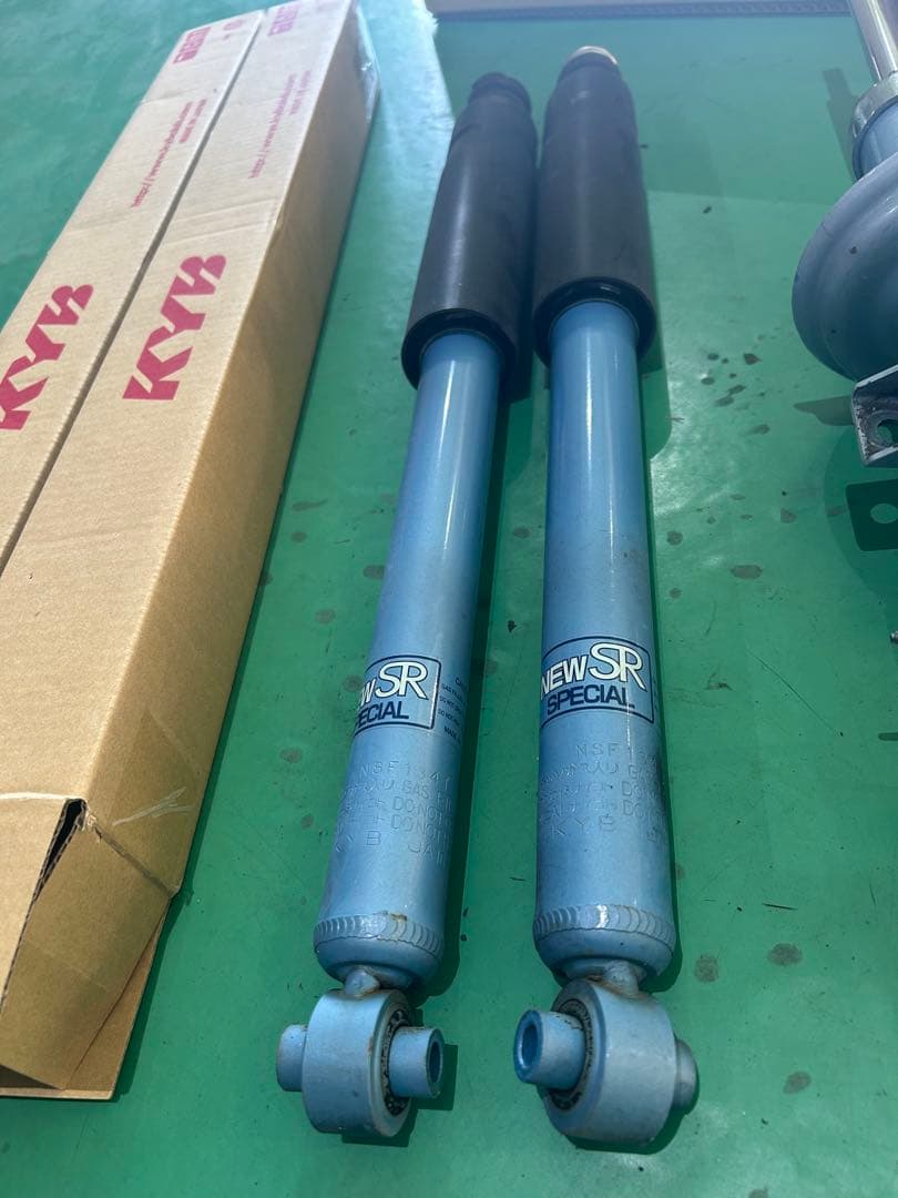 None KYB NEW SR SPECIALショックアブソーバー 4本セット