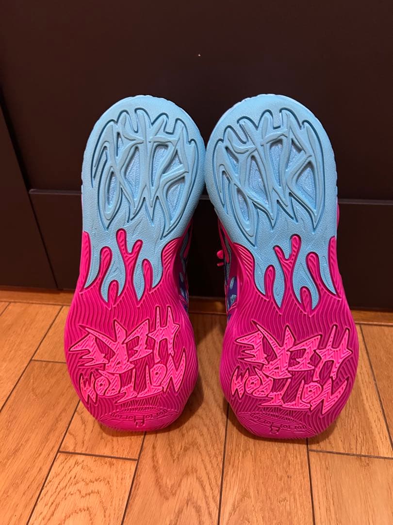 プーマPUMA バッシュ IRIDESCENT HORNETSラメロ・ボール美品