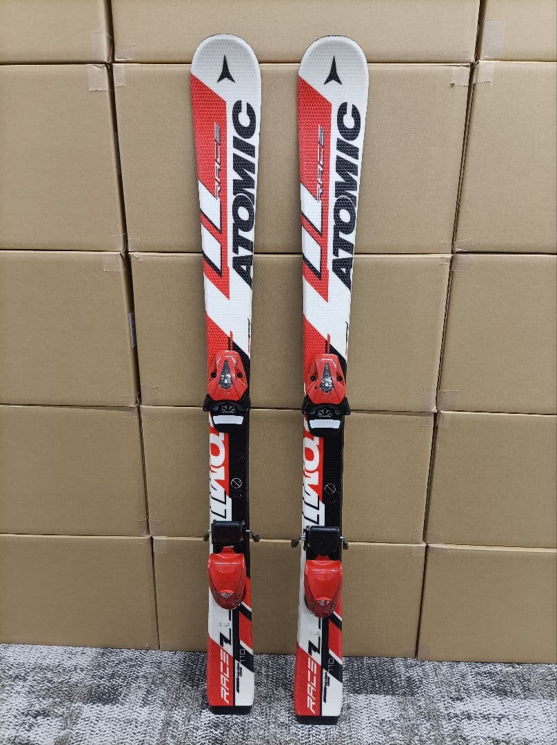 【格安4点セット】ジュニア用スキー 110cm・ブーツ・ヘルメット・ストック