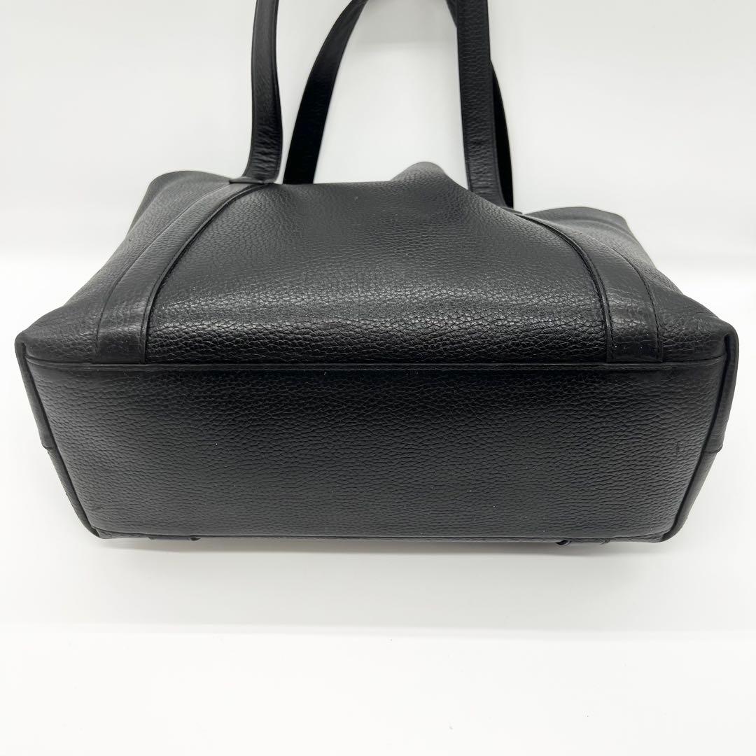 ペッレモルビダ　トートバッグ　テーラマリーナ　レザー　ブラック　A4　肩掛け