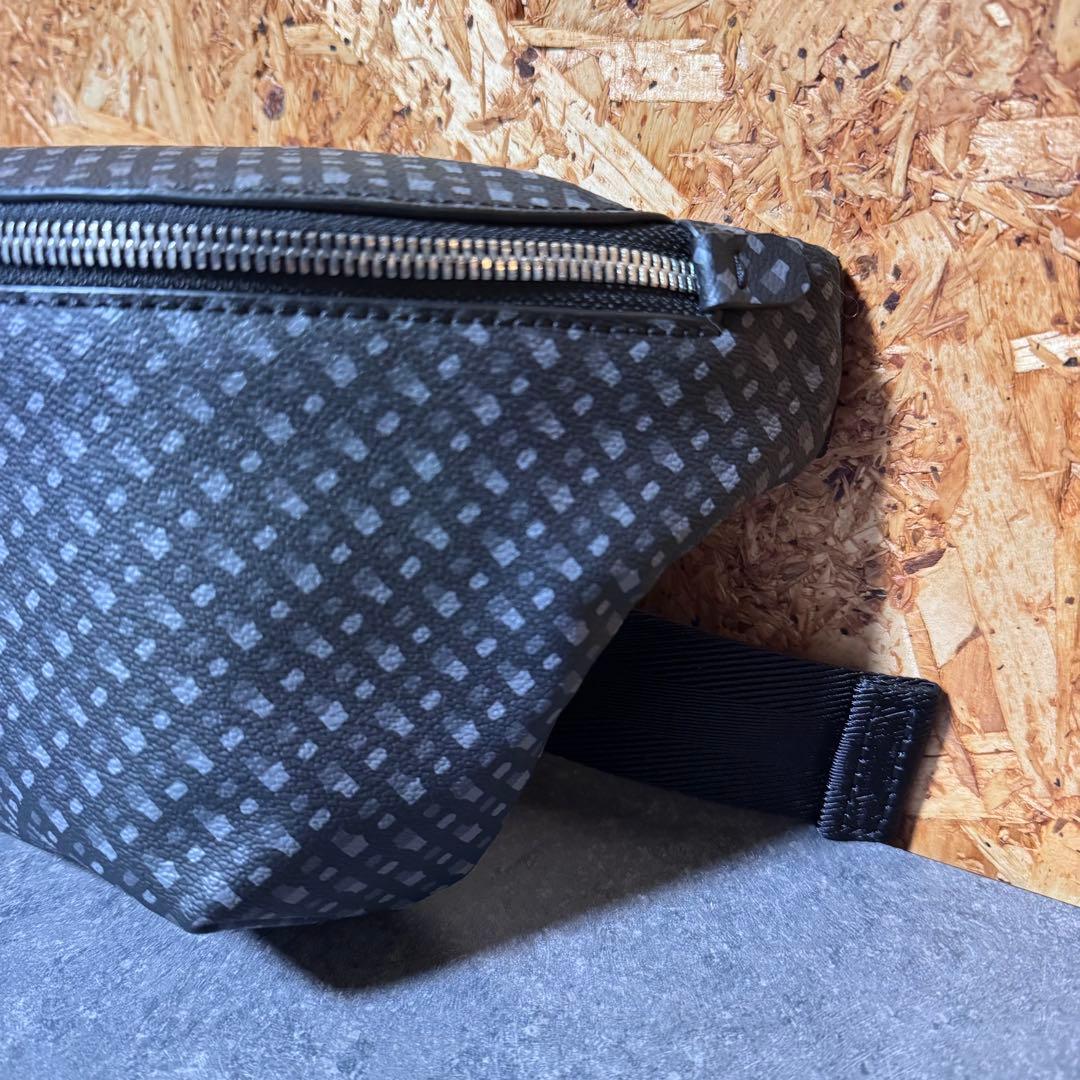 HUGO BOSS ブラック ボディバッグ ウエストバッグ Ray