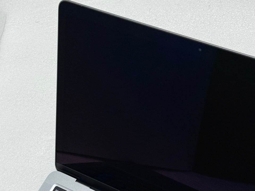 バッテリー最大容量98%　MacBook Air M1 8GB 256GB