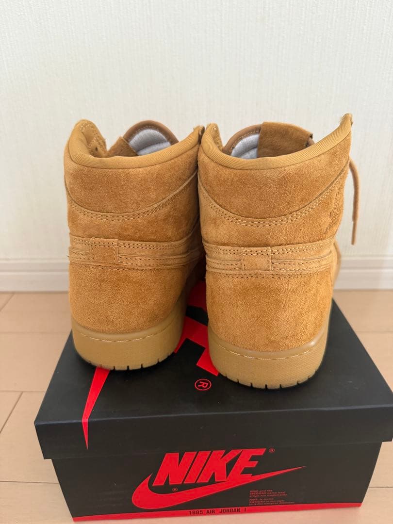 靴 NIKE AIR JORDAN1 RETRO HIGH WHEAT
