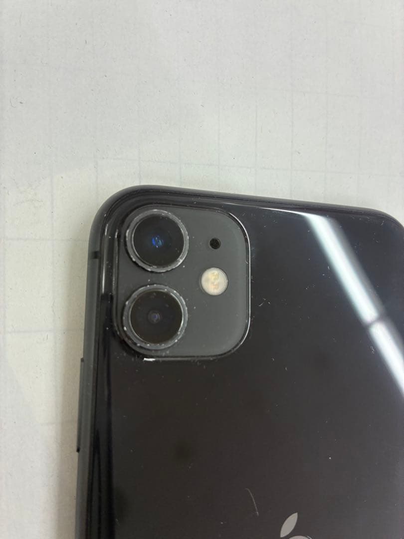 Apple iPhone 11 ブラック