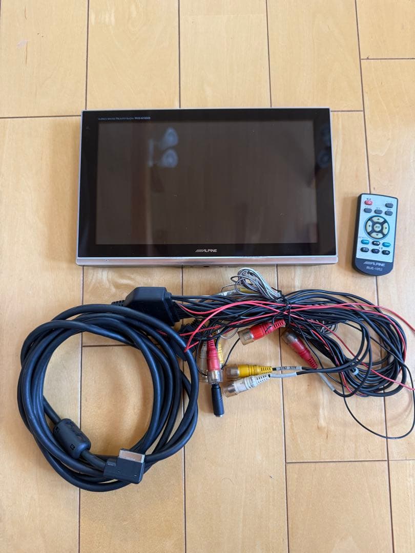 ALPINE 10.2インチ リアビジョン PKG-M1000S 中古