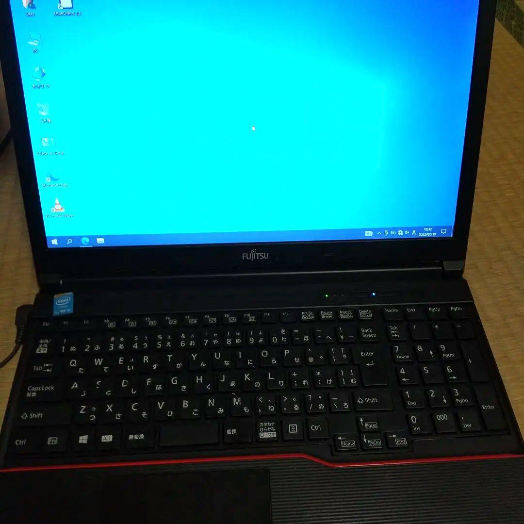富士通　ノートPC LIFEBOOK A574/K ジャンク i5-4210M