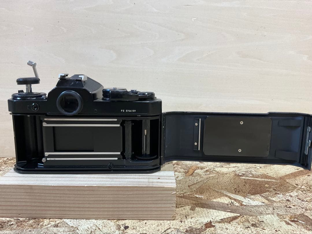 ⭐︎送料無料⭐︎Nikon FE フイルムカメラ⭐︎ジャンク品 ⭐︎おまけ付⭐︎