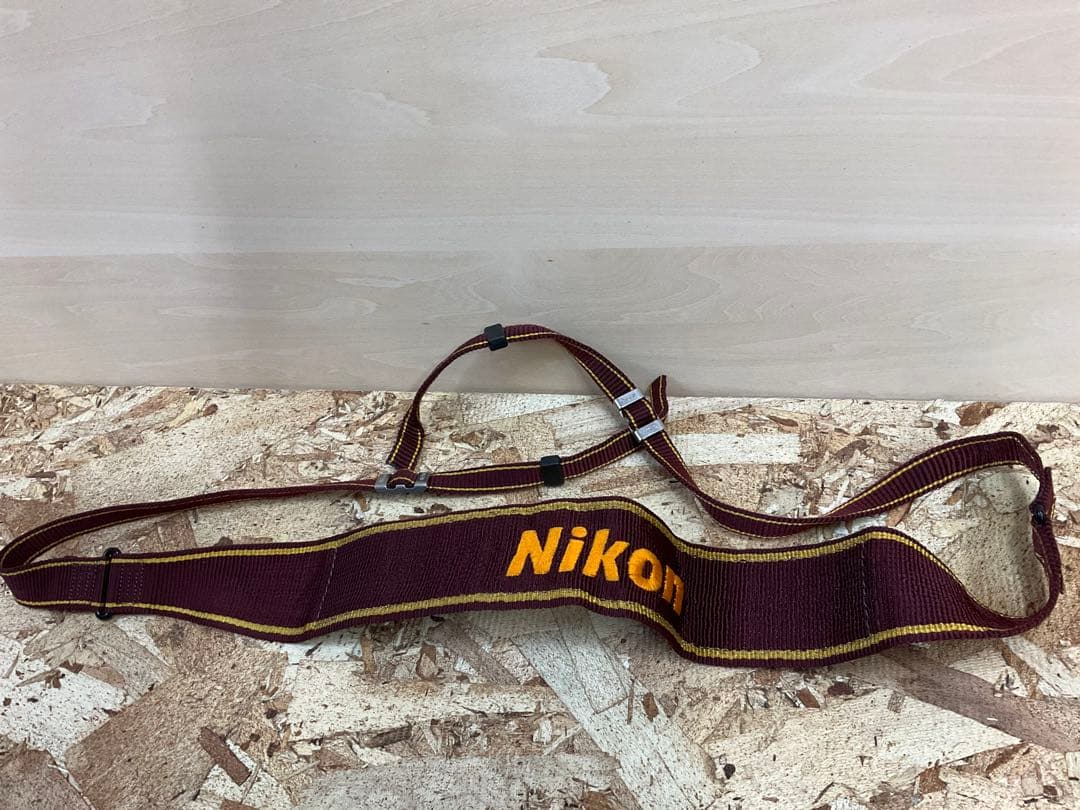 ⭐︎送料無料⭐︎Nikon FE フイルムカメラ⭐︎ジャンク品 ⭐︎おまけ付⭐︎