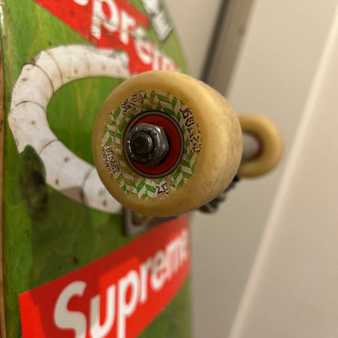 アイル　ISLE スケートボード　スケボー　コンプリート　ボーンズ　8インチ