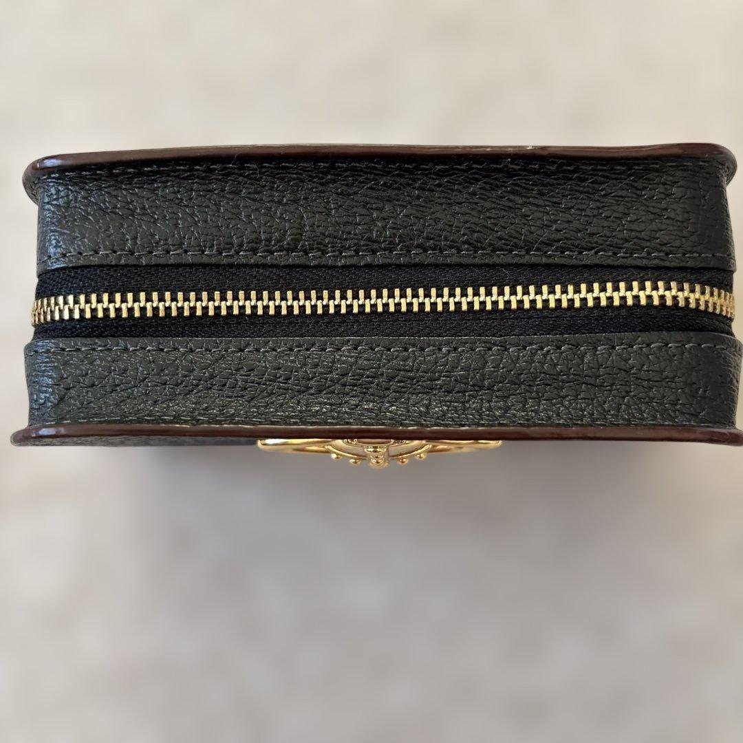 ヴィヴィアンウエストウッド Vivienne Westwood　ポーチ 黒