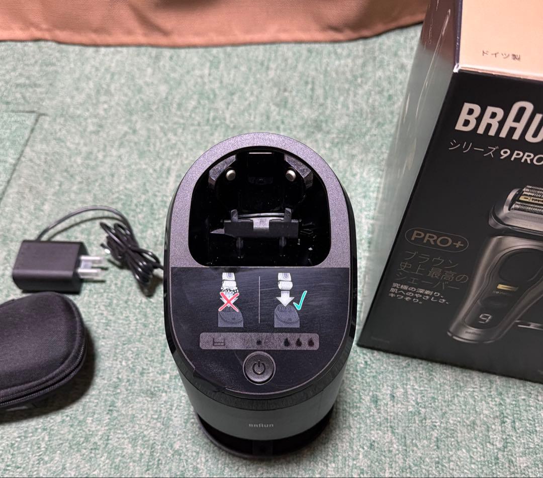 美品　最上位モデルブラウン シリーズ9 PRO+ 9555cc 洗浄充電器付