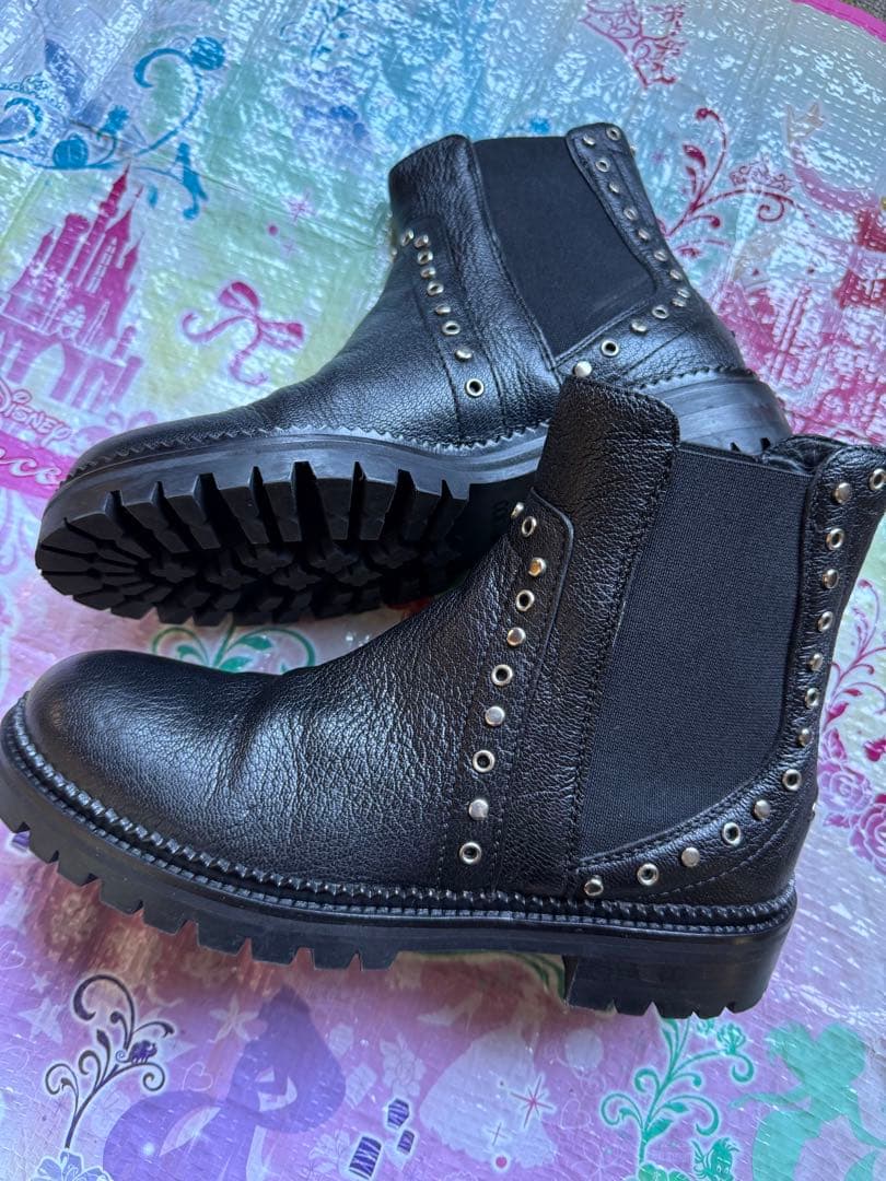 ジミーチュウ　ショートブーツ　サイドゴアブーツ