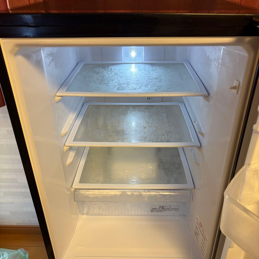 値下げ‼️【東京23区送料無料‼️】三菱　冷蔵庫 147L 黒　2019年製