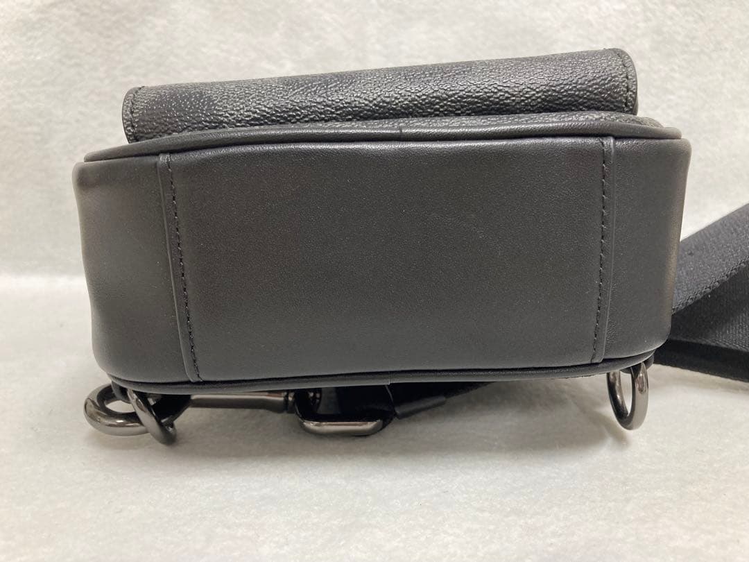 ✨良品✨COACH モノグラム ブラック ボディバッグ※訳あり★