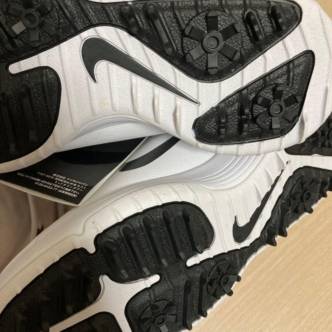 ゴルフ　シューズ　NIKE