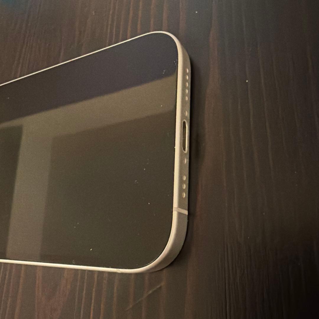 iPhone16 256GB 本体 白 美品 96% 箱付き