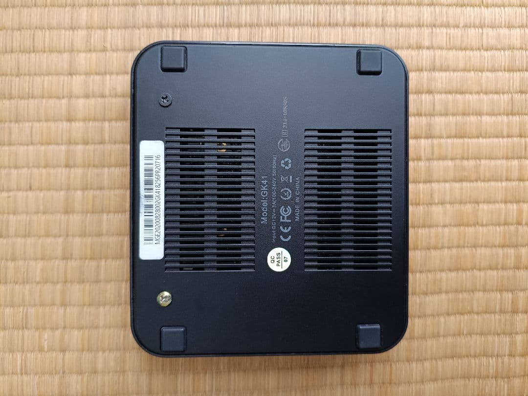 MINIS FORUM ミニPC ブラック 本体と付属品