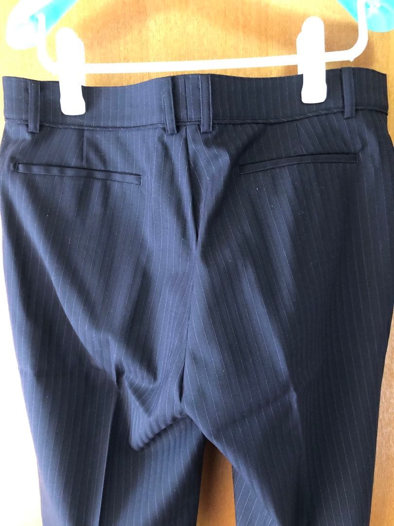 【大きいサイズ】 Framtida パンツスーツ　上下　紺　ストライプ