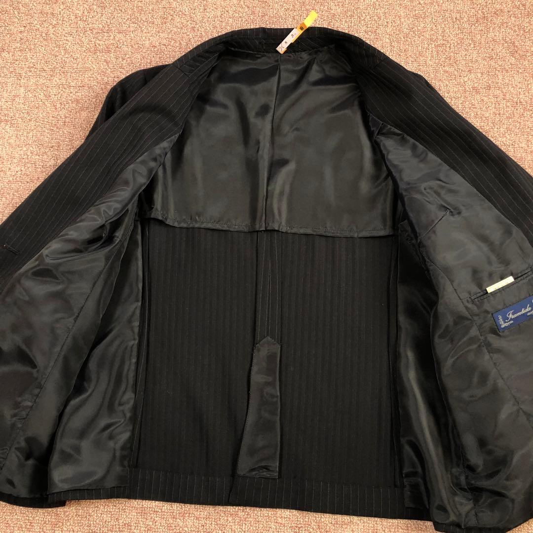 【大きいサイズ】 Framtida パンツスーツ　上下　紺　ストライプ