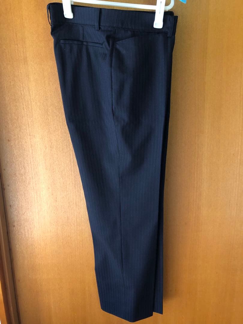 【大きいサイズ】 Framtida パンツスーツ　上下　紺　ストライプ