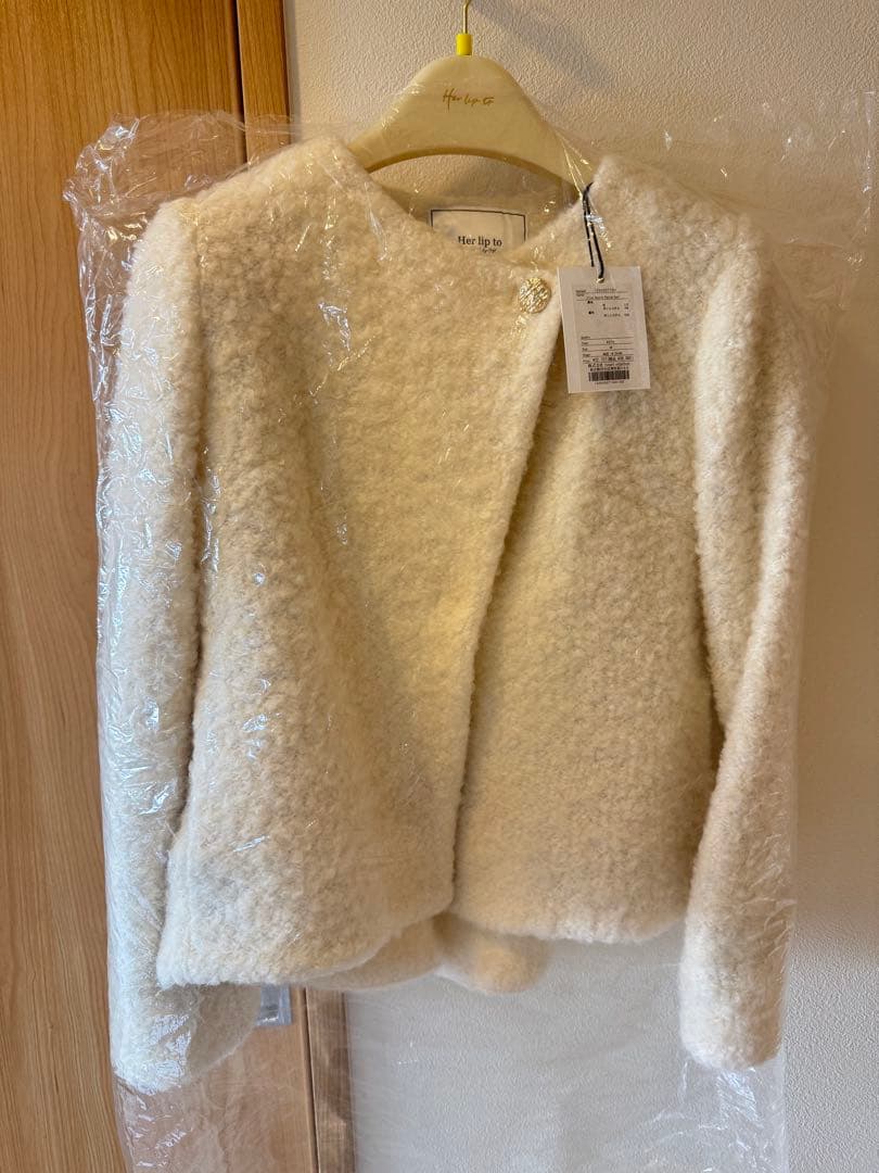 【新品未使用】Herlipto Elise Boucle Peplum Coat