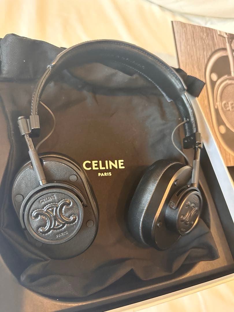 CELINEヘッドフォン / スムースカーフスキン＆ラムスキン トリオンフ