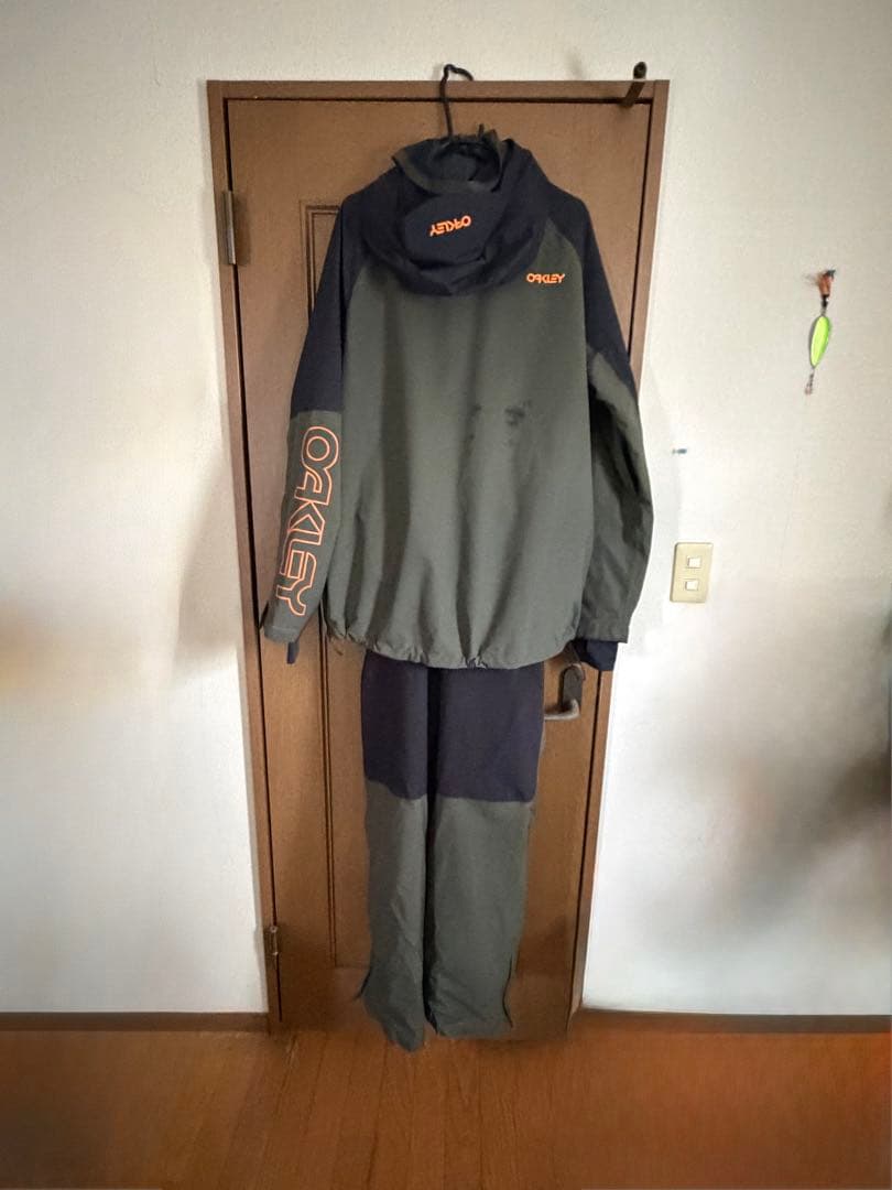 OAKLEY スノーボードウェア
