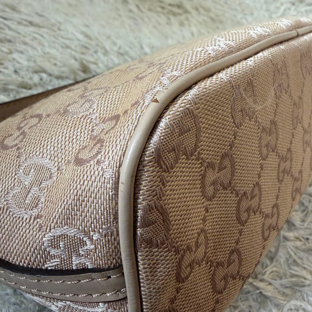 ☆美品☆GUCCI グッチ　アクセサリーポーチ　ショルダーバック　GG　ベージュ