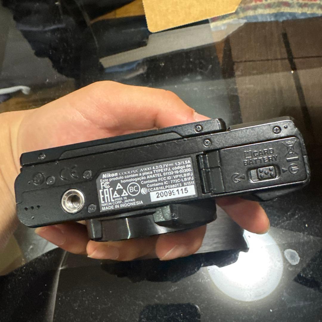 デジタルカメラ Nikon COOLPIXA900 4K Bluetooth