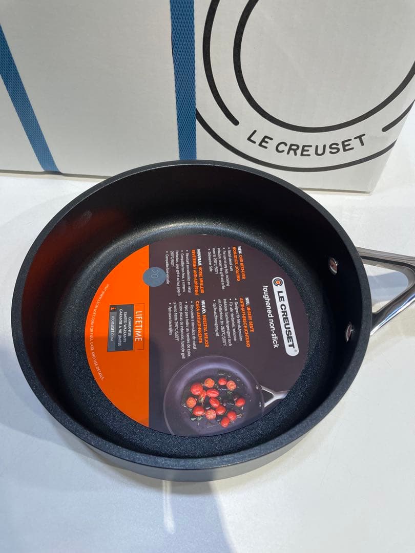 新品LE CREUSET ル・クルーゼ フライパンTNSソテーパン 20cm
